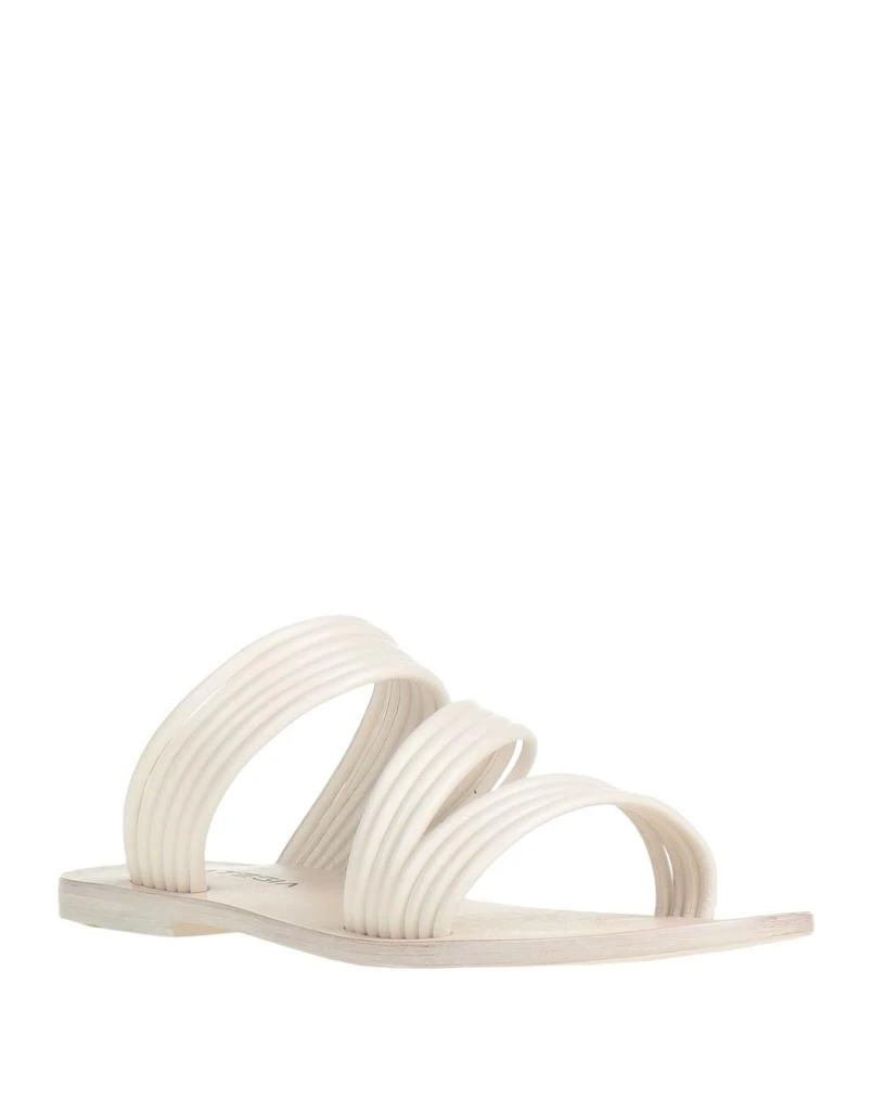 STRATEGIA Sandals 2