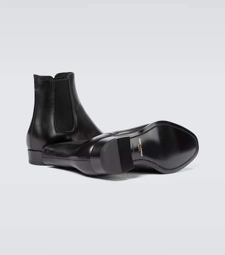 Yves Saint Laurent Wyatt leather Chelsea boots 3