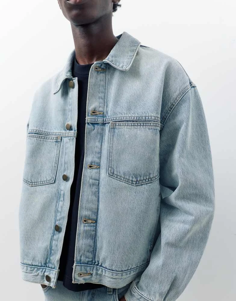 Pull&Bear Pull&Bear Denim trucker jacket in pale indigo 4