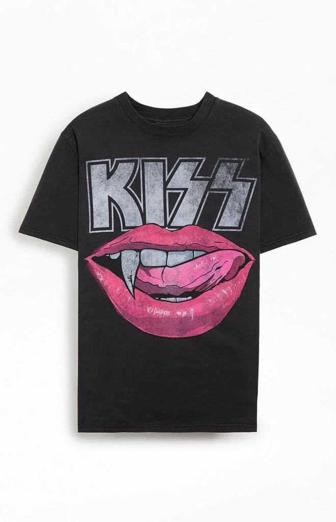 null Kiss Fang And Tongue T-Shirt 1