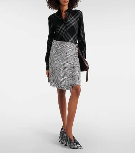 Burberry Sweep 100 fringed wool pumps 2