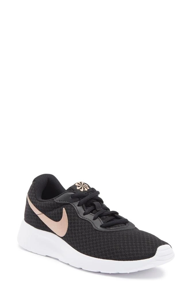 NIKE Tanjun Running Shoe 1