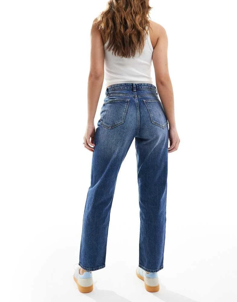 Bershka Bershka high waisted ultra comfort fit mom jeans in authentic blue 2