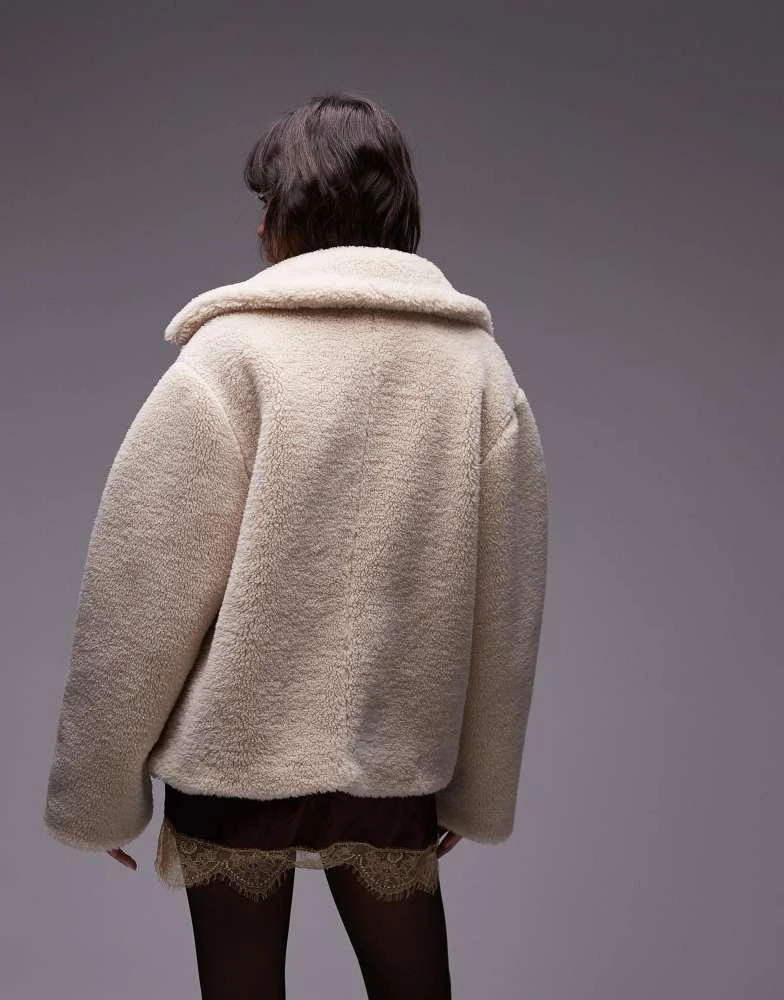 Topshop Topshop toggle short borg coat in cream 4