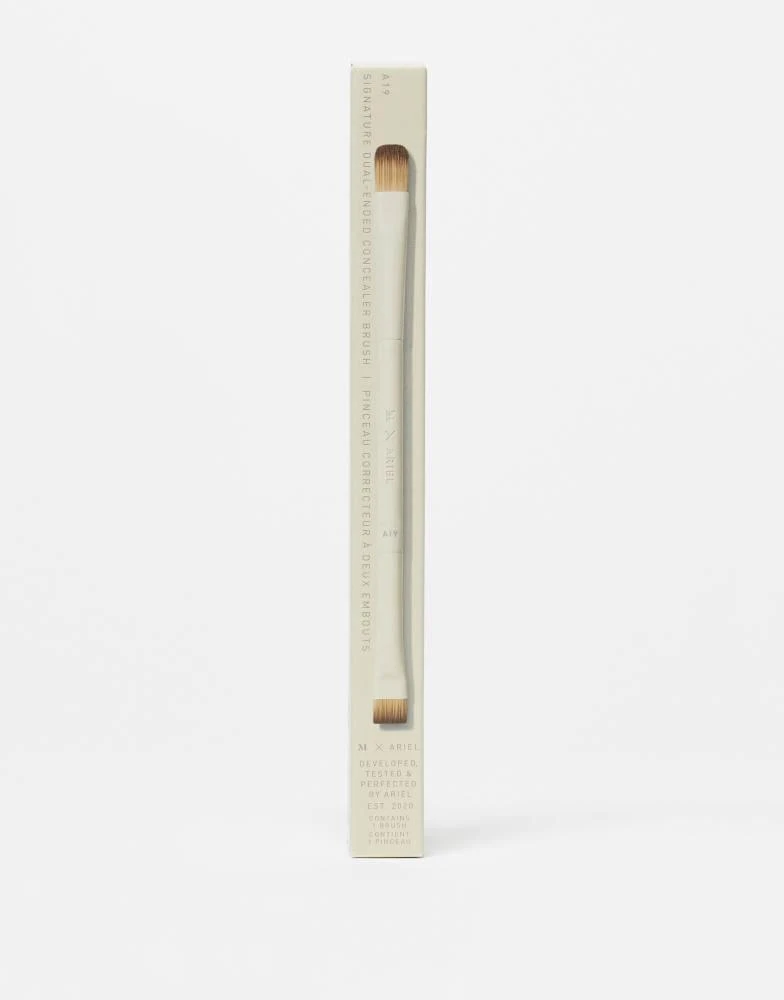 MORPHE Morphe x Ariel A19 Dual-Ended Concealer Brush 1