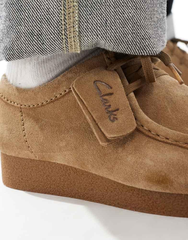 Clarks Clarks Wallabee EVO in dark sand - Casual Shoes - Free