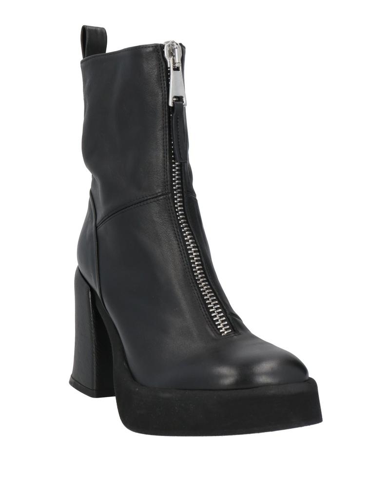 STRATEGIA Ankle boot