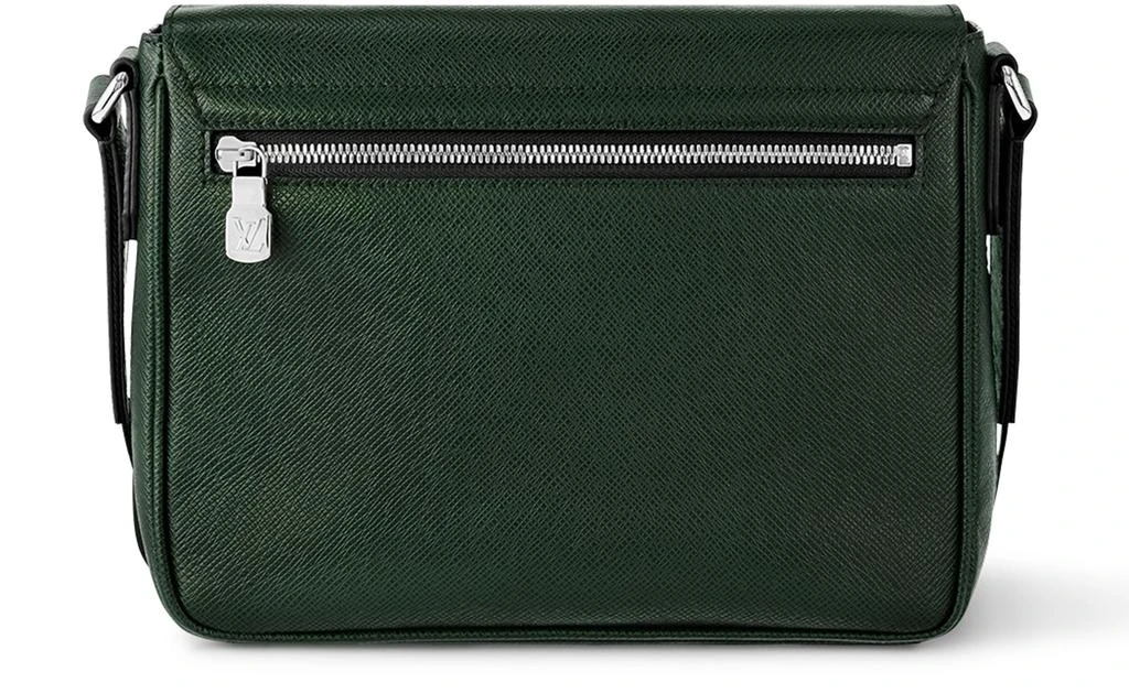 Louis Vuitton District PM 4