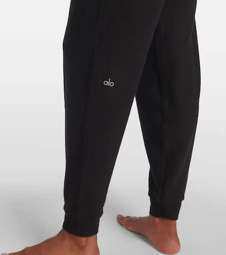 Alo Yoga Soho sweatpants 5