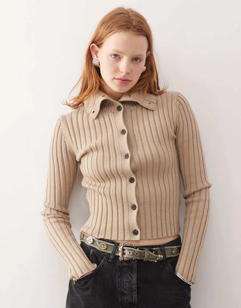 Weekday Weekday Jackie chunky rib cardigan with high neck in beige 1