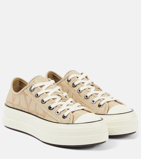 Converse x valentino best sale