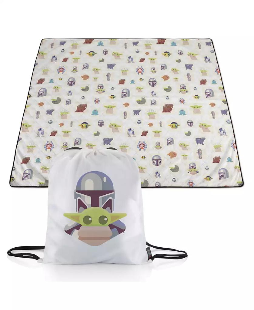ONIVA Star Wars Mandalorian Grogu Impresa Picnic Blanket, 60" x 50"