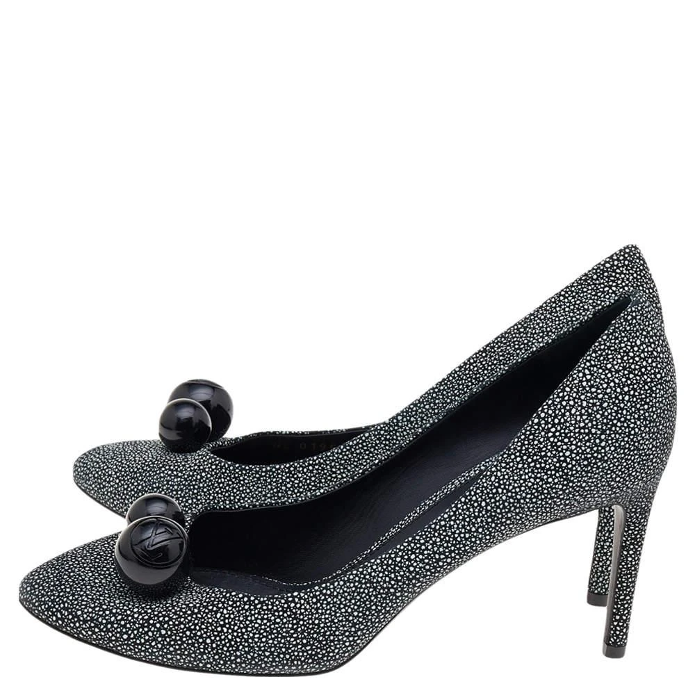 Louis Vuitton Louis Vuitton Grey Leather Pointed Toe Pumps Size 38.5 4