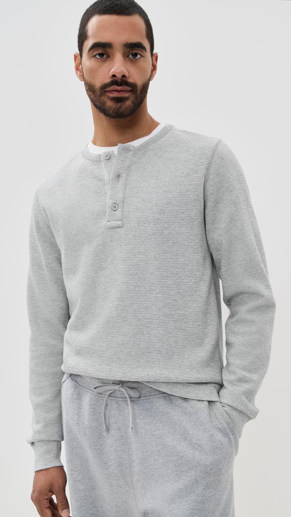 REIGNING CHAMP Lightweight Waffle Standard Henley