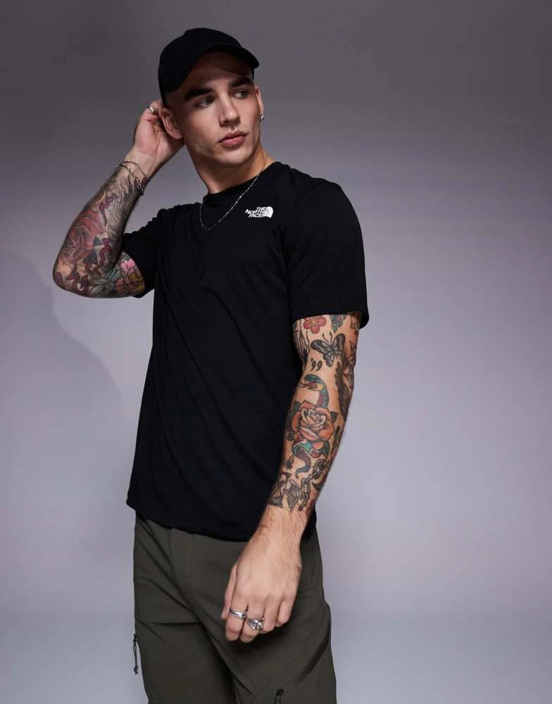 The North Face The North Face Foundation mountain backprint t-shirt in black 2