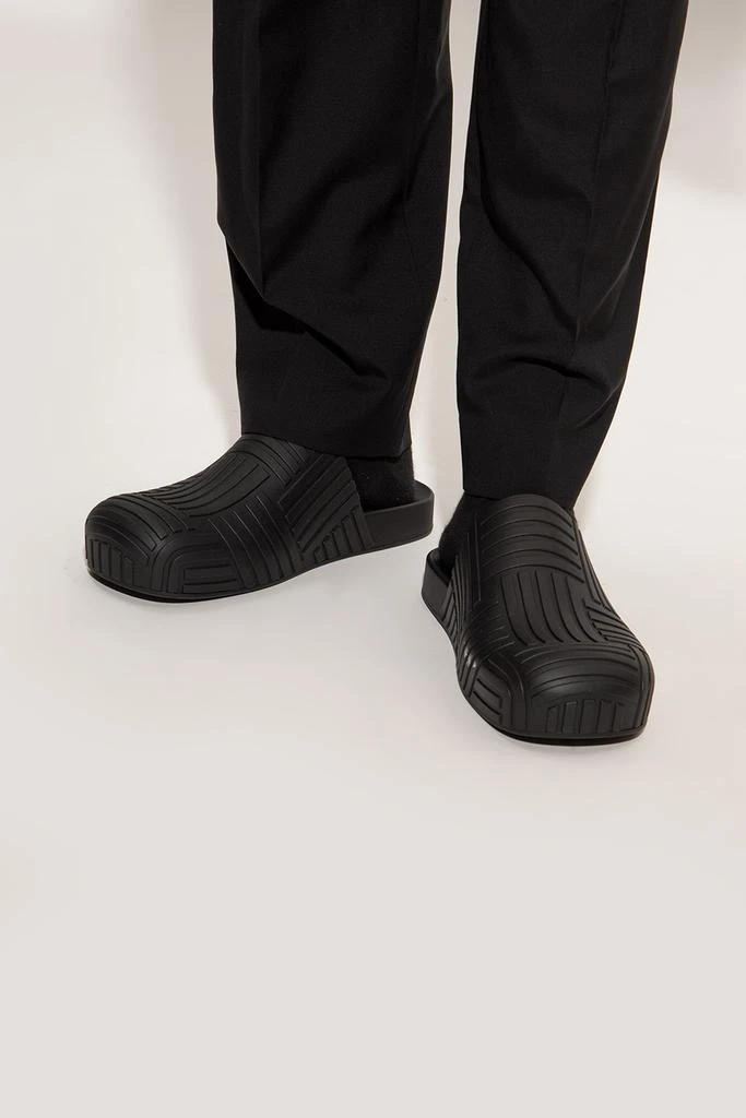 Bottega Veneta Embossed slides 2