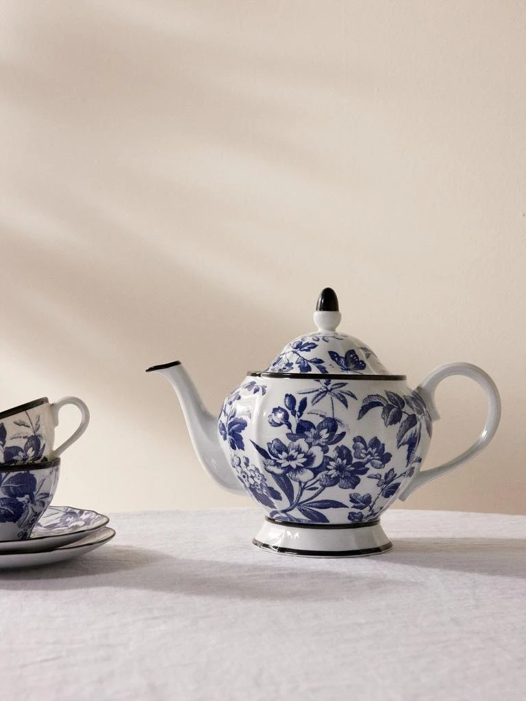 Gucci Herbarium porcelain teapot 2