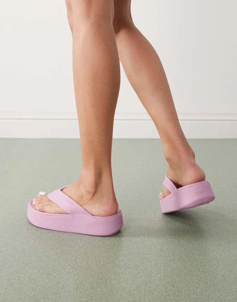Crocs Crocs Getaway platform flip flops in pink/purple hydrangea 1
