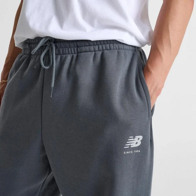 New Balance Men's New Balance Logo Graphic Fleece Jogger Sweatpants 5