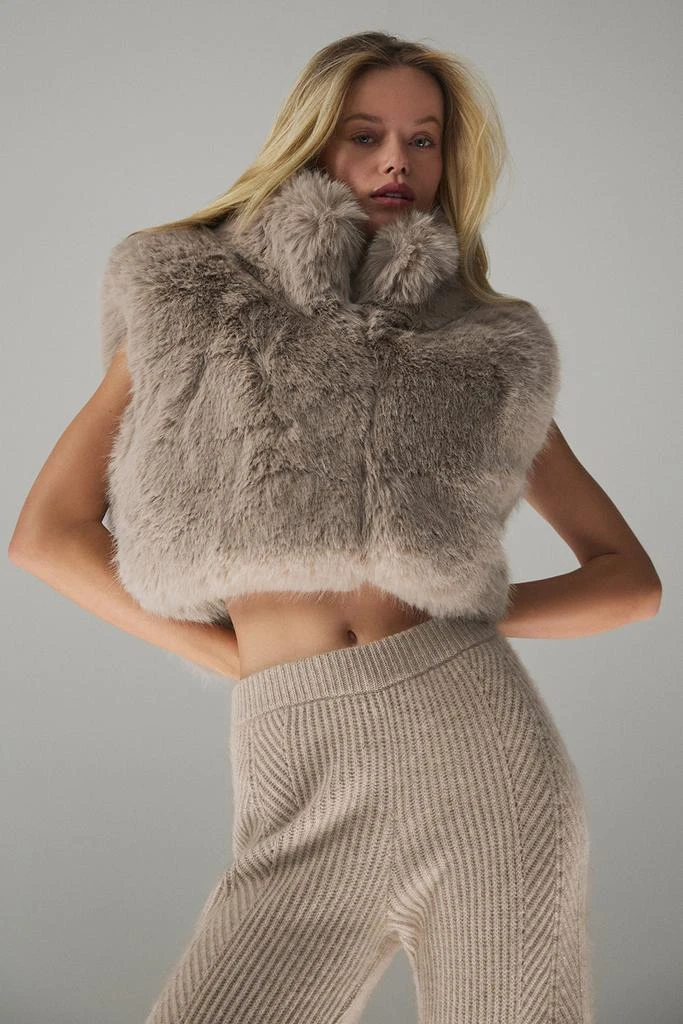Alo Opulent Faux Fur Cropped Vest - Oat 1