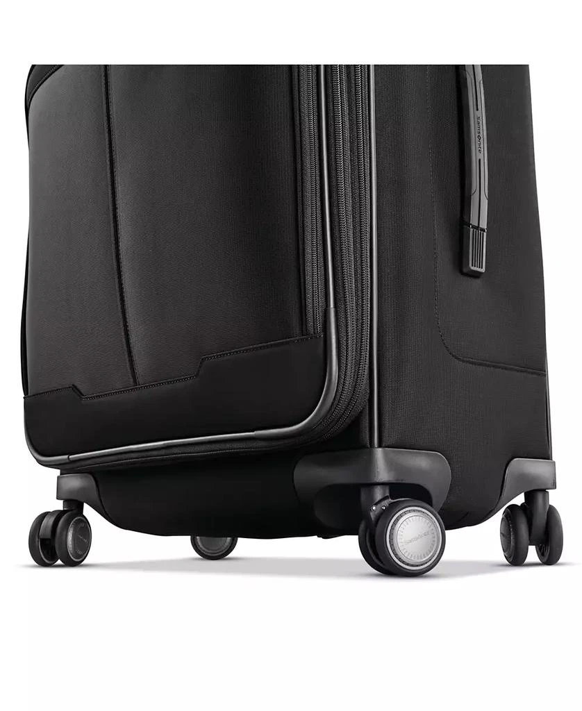 Samsonite CLOSEOUT! Silhouette 17 30" Check-in Expandable Softside Spinner 10