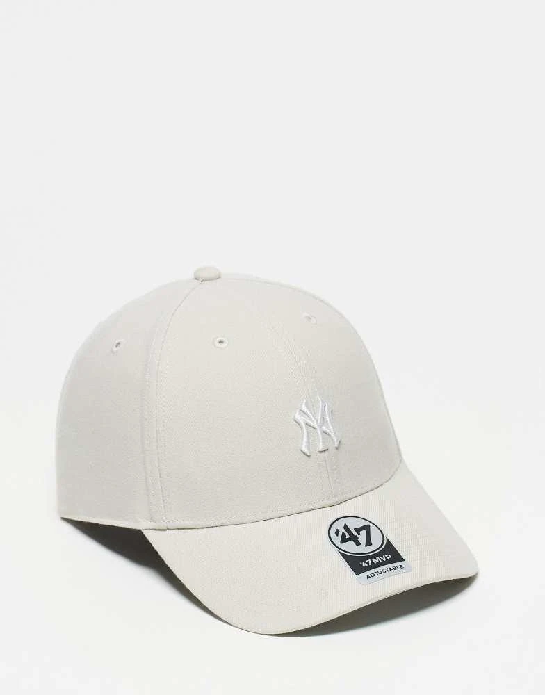 47 Brand 47 Brand New York Yankees mini logo cap in off white 1