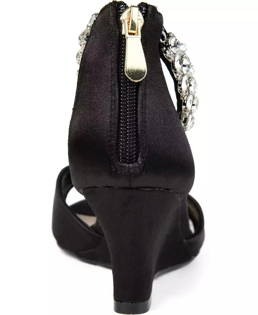 Journee Collection Women's Connor Wedges 3