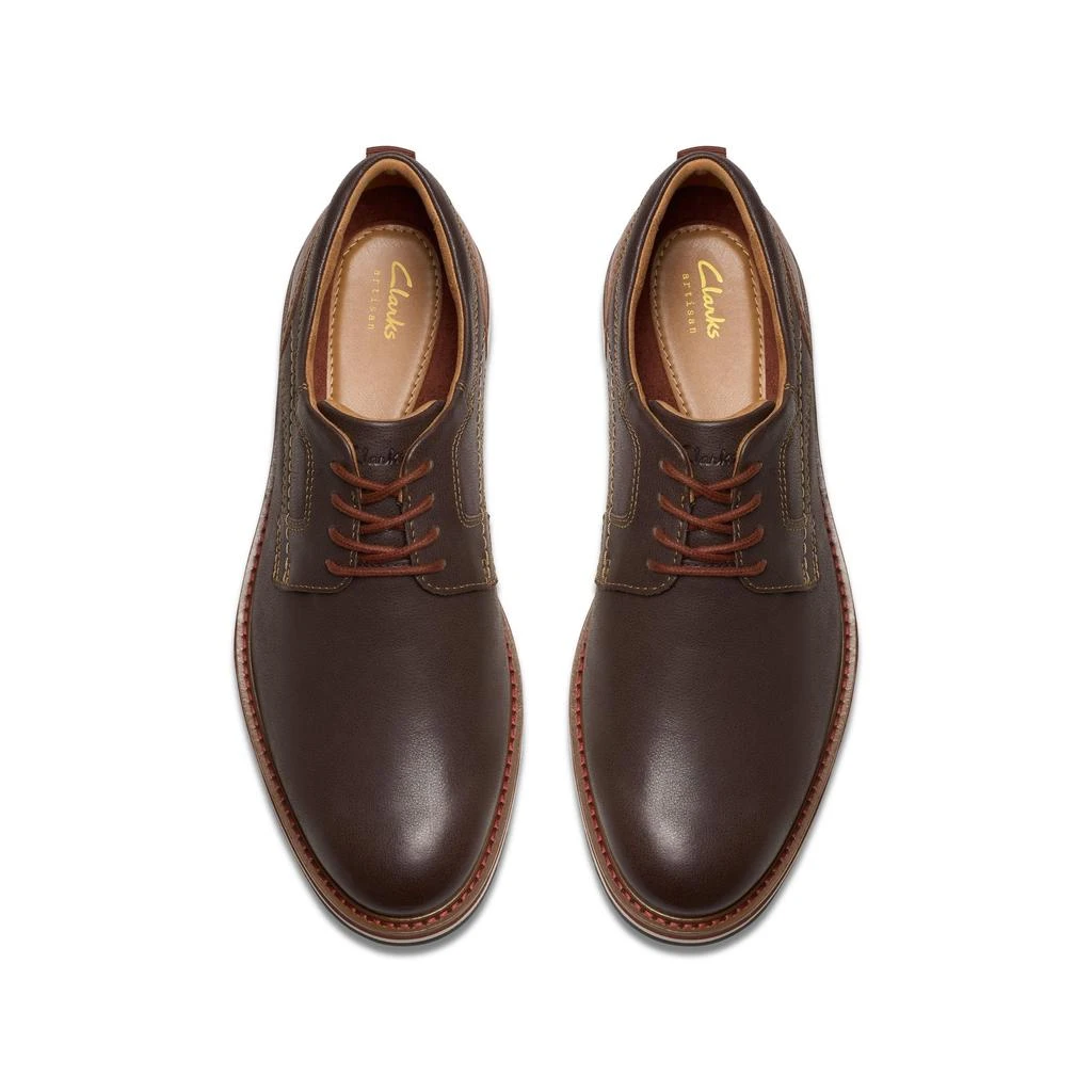Clarks Monahan Plain in Brown Leather 5