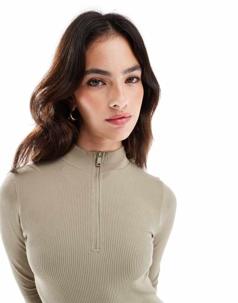 HERA Hera Womens ribbed base long sleeve midi dress in grey green