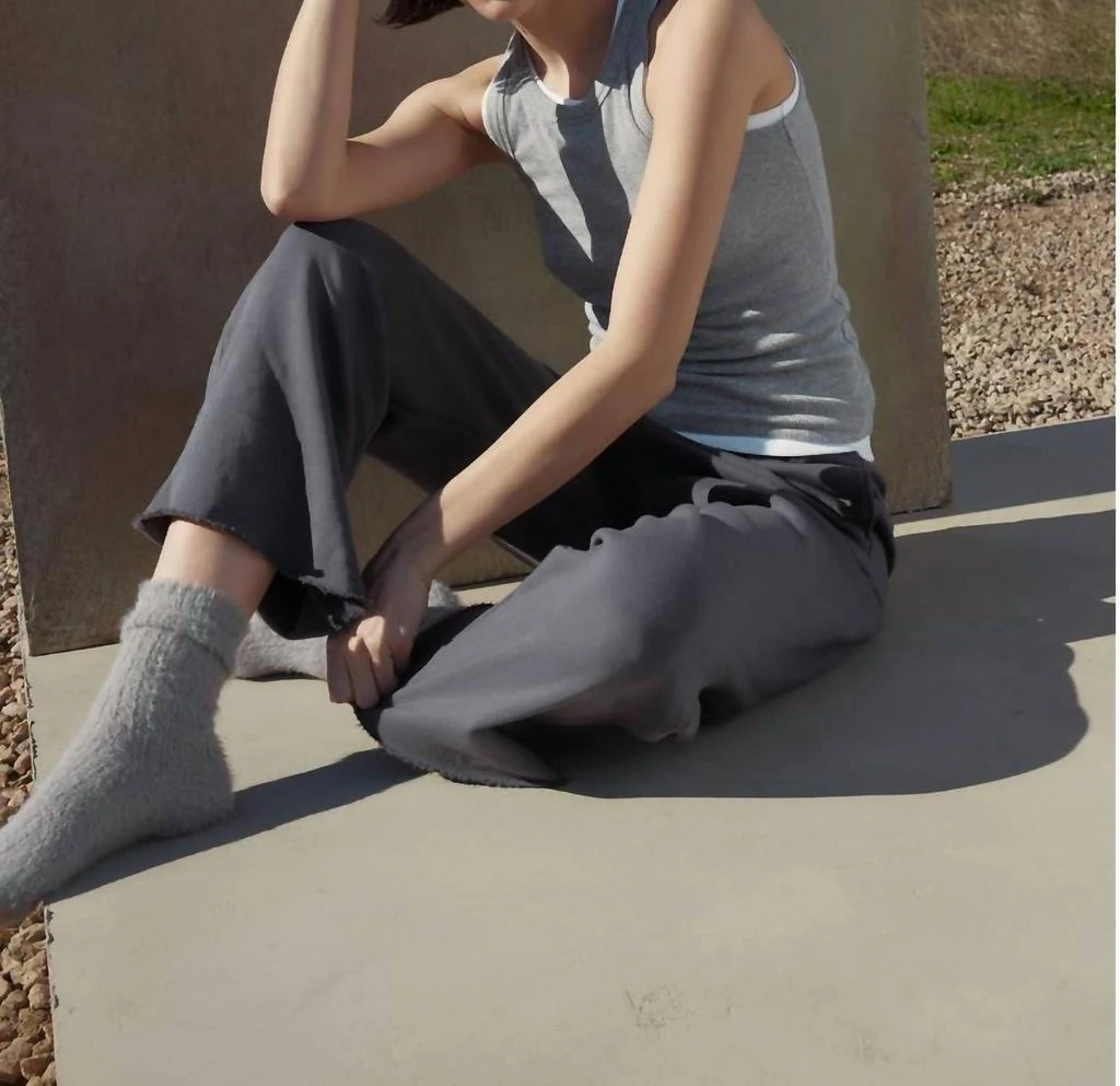 Velvet by Graham & Spencer Montecito Sweatpants In Coal 3