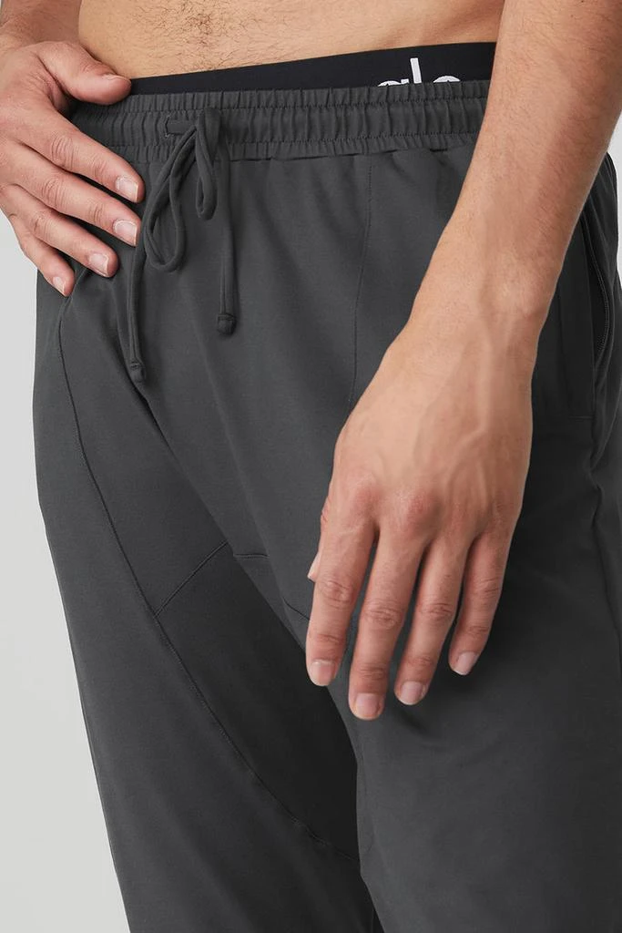 Alo Conquer Revitalize Pant - Black 5
