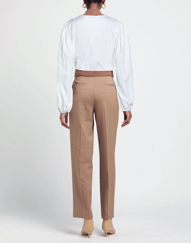 Amotea Shrug 3