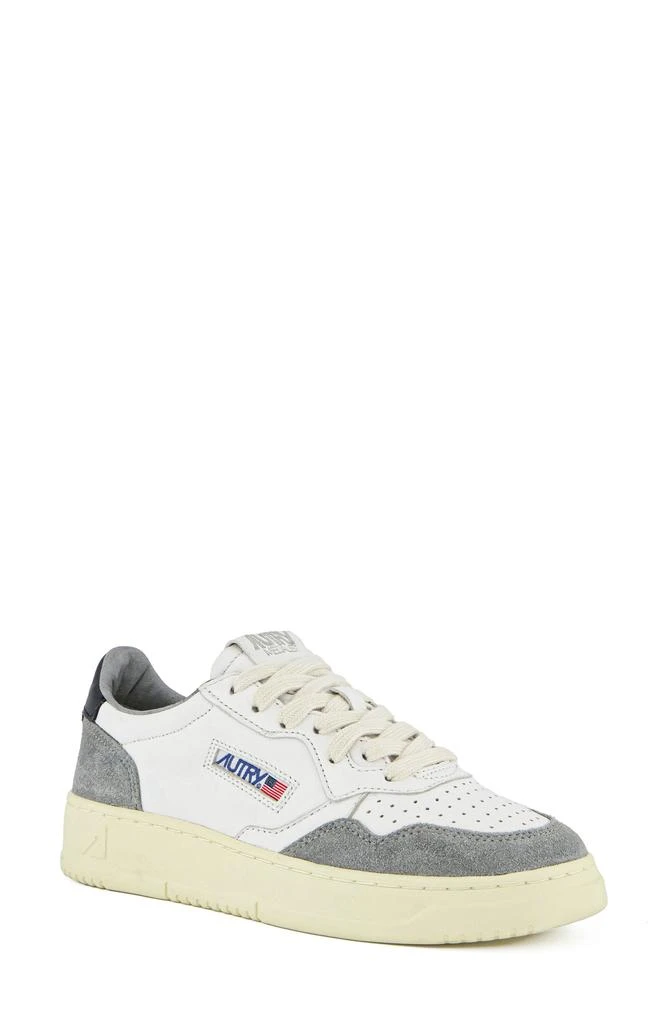 Autry Medalist Low Sneaker 1