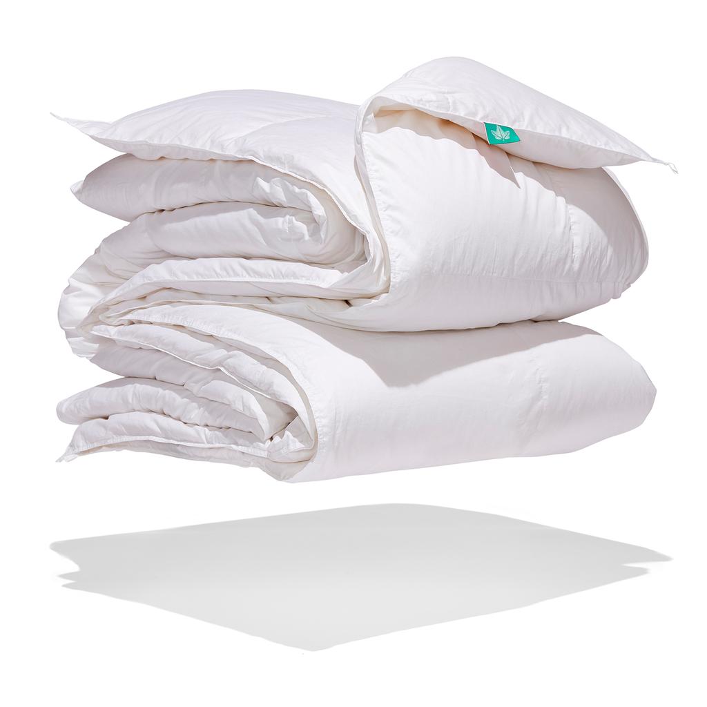 Canadian Down & Feather Company 800 Loft Hutterite White Down Duvet Regular  weight