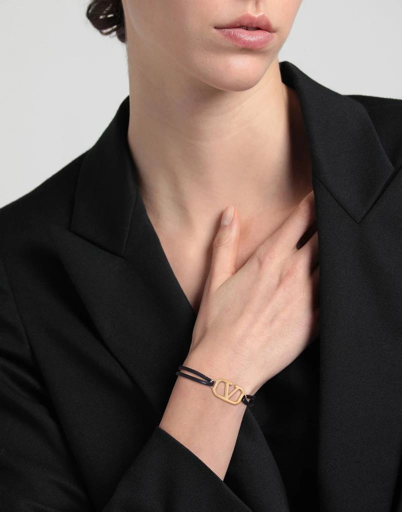 Valentino Bracelet 3