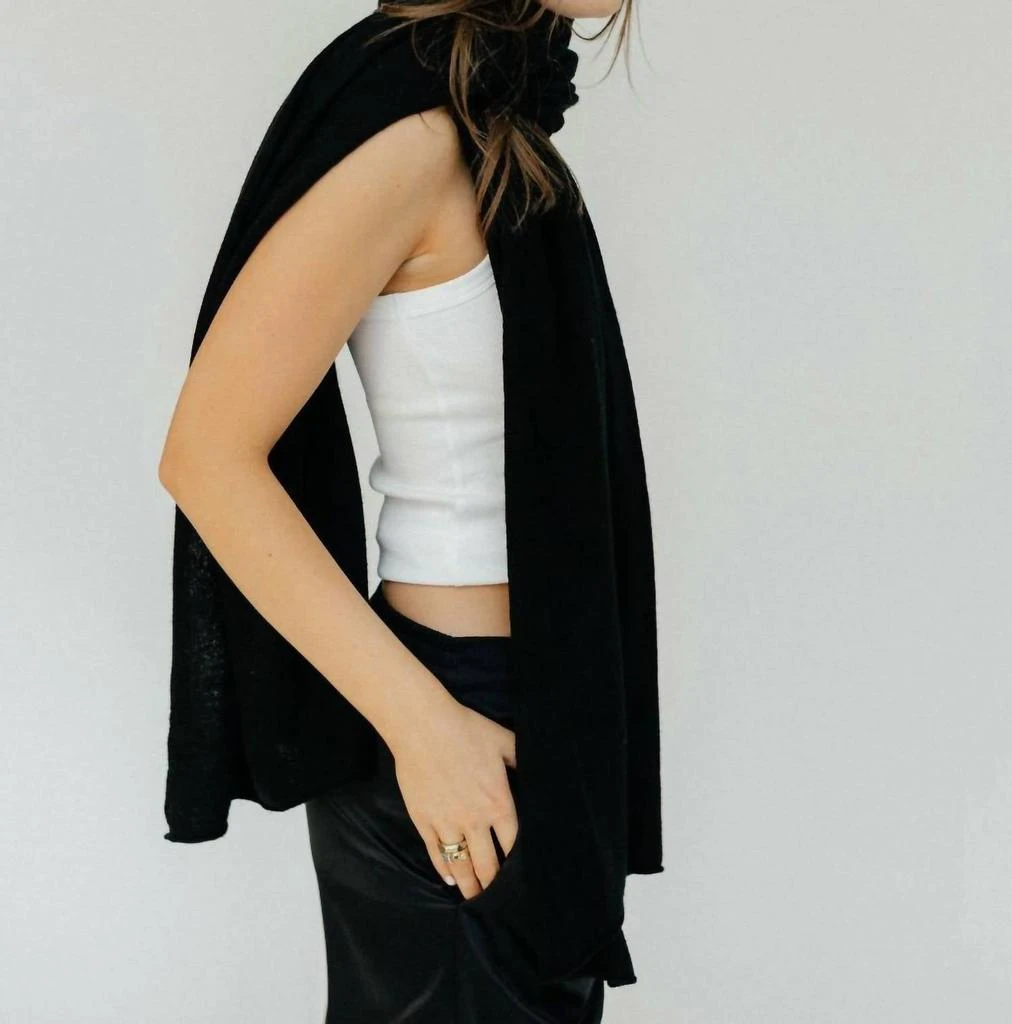 CRUSH CASHMERE Crush Cashmere - Amara Lima Luxe Scarf 2