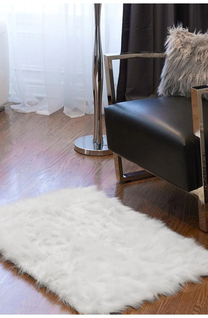 LUXE Faux Fur Hudson Rectangular Rug - 2ft x 3ft - Off White 2