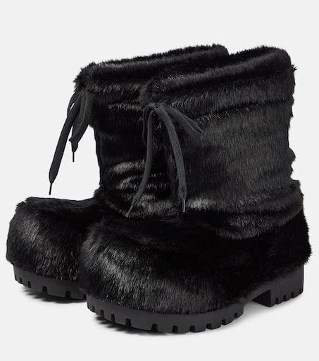 Balenciaga Alaska faux fur snow boots 5
