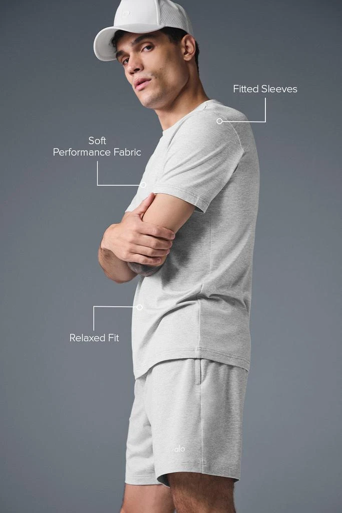 Alo Conquer Reform Crewneck Short Sleeve - Athletic Heather Grey 2