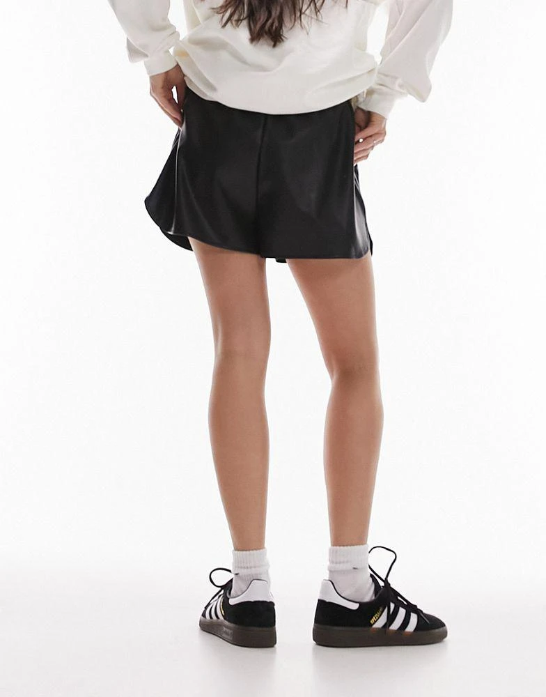 Topshop Topshop faux leather runner short in black 4