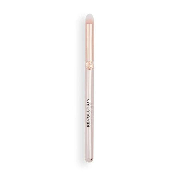 Makeup Revolution Revolution Create Buffing Eye Crease Brush R3 1