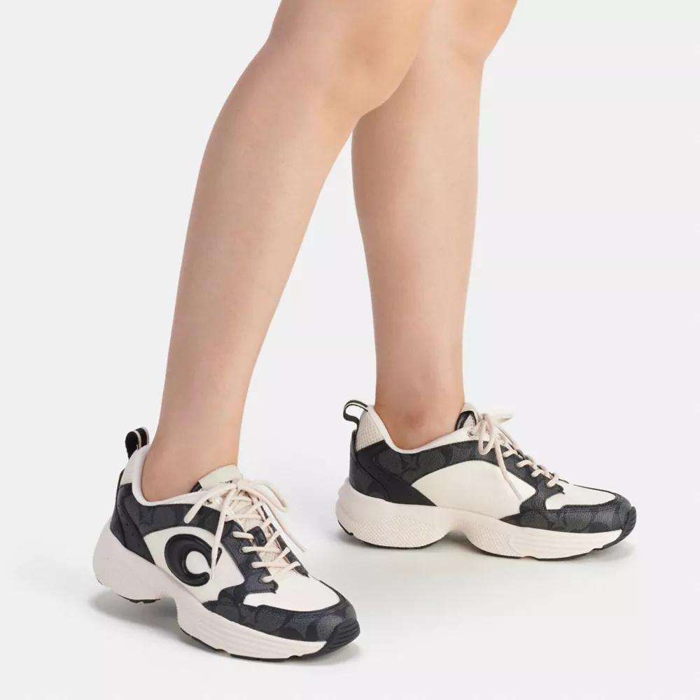 コーチ C275 SIG TECH RUNNER US 7 スニーカー白黒 C275 Tech Runner In Signature Canvas – On Sale Now with Up