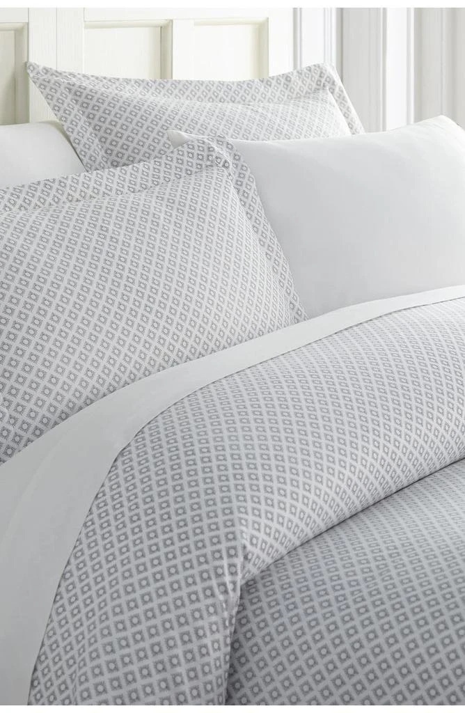IENJOY HOME IENJOY HOME Premium Ultra Soft Polaris Pattern 3-Piece Duvet Cover Set 1