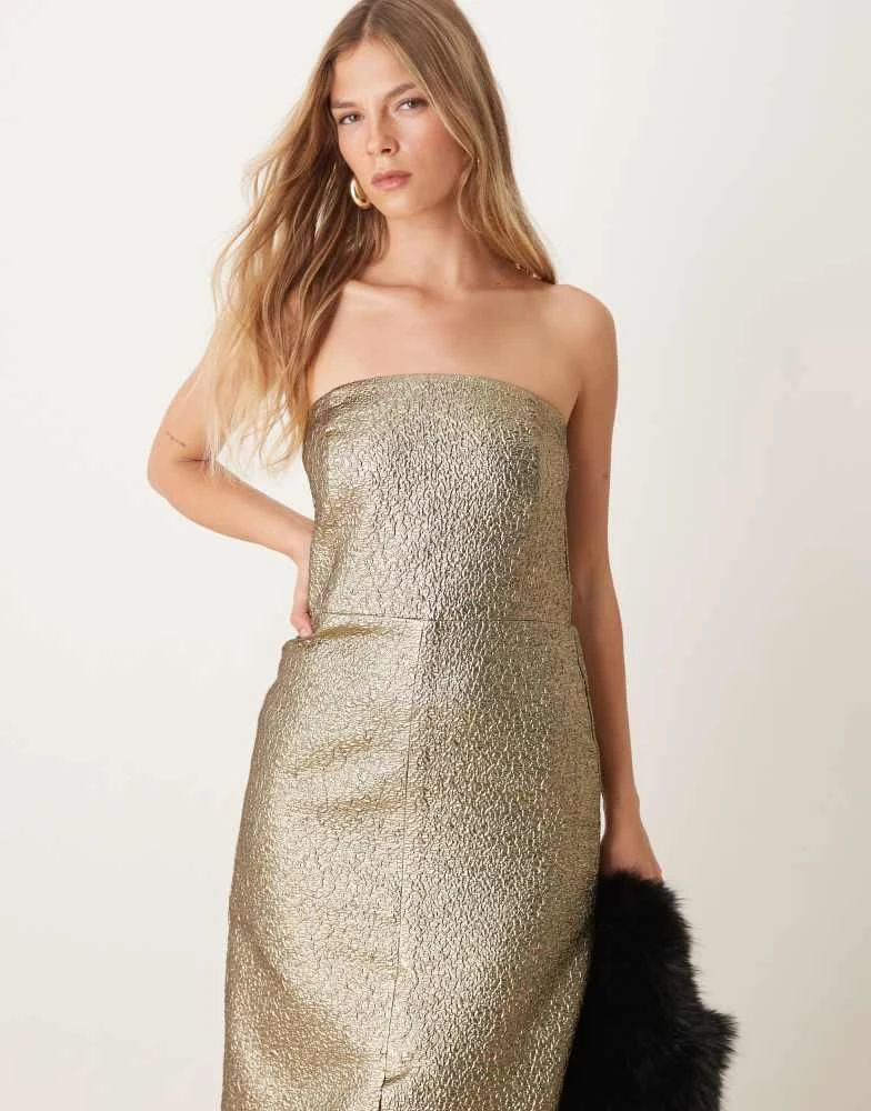 Abercrombie & Fitch Abercrombie & Fitch strapless midi dress in gold metallic 2