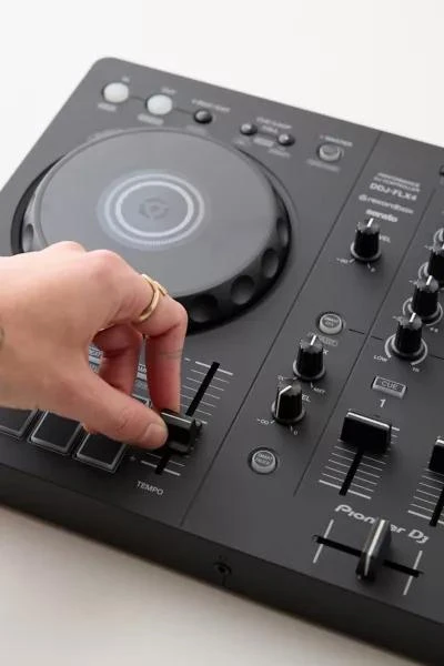 Pioneer DJ Pioneer DJ DDJ-FLX4 DJ Controller 3