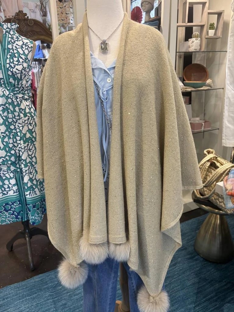 Mitchie
s Matchings Mitchie
S Matchings - knit wrap with sequin sparkles 3