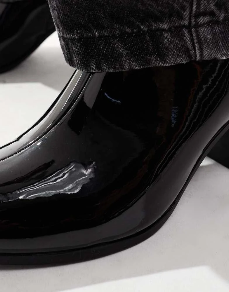 ASOS ASOS DESIGN heeled chelsea boots in black patent 4