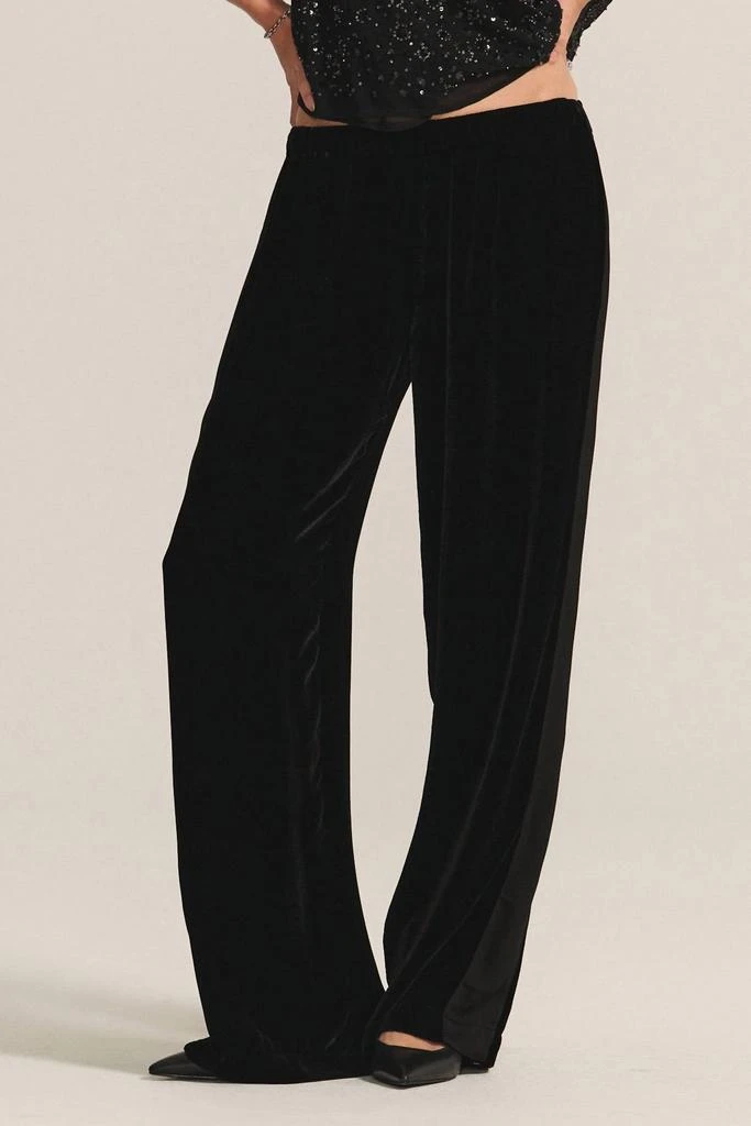 Velvet by Graham 
Spencer Velvet By Graham 
Spencer - Hilma Velvet Track Pants