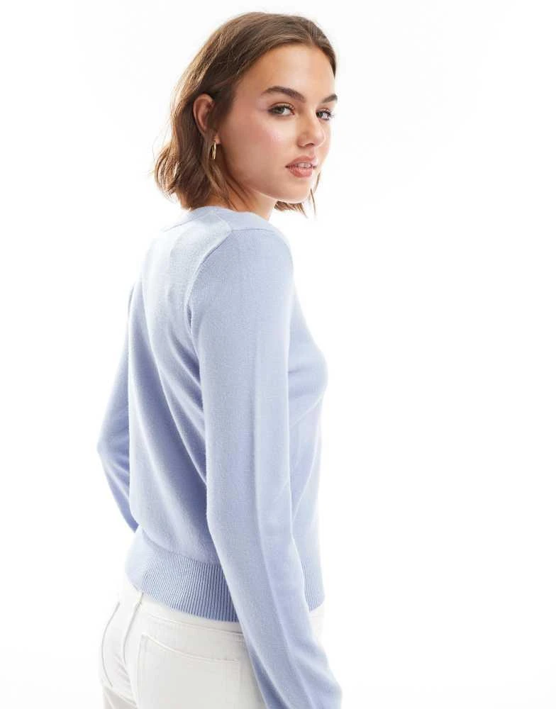 Stradivarius Stradivarius v neck jumper in blue 3