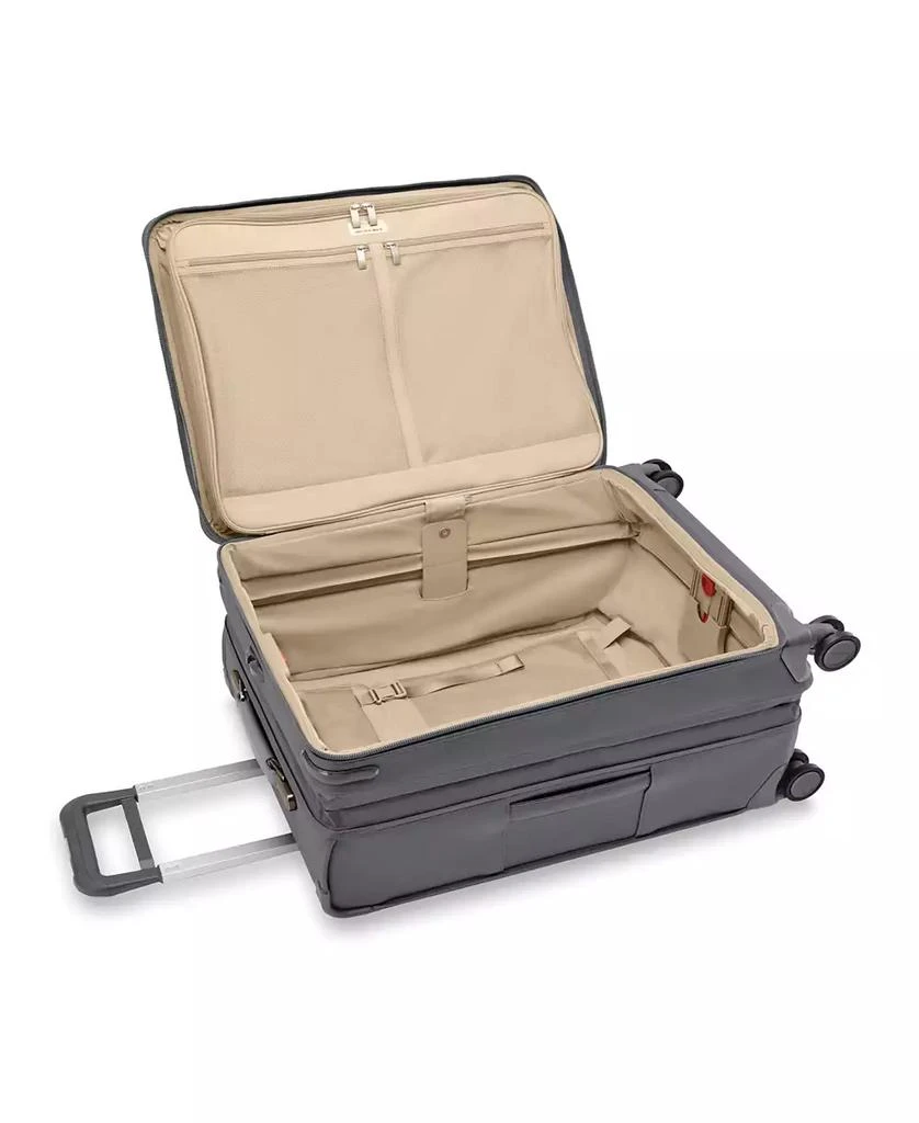 Briggs & Riley Baseline Medium Expandable Spinner 8